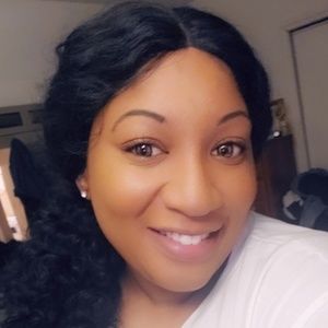 Meet your Posher, Shantia